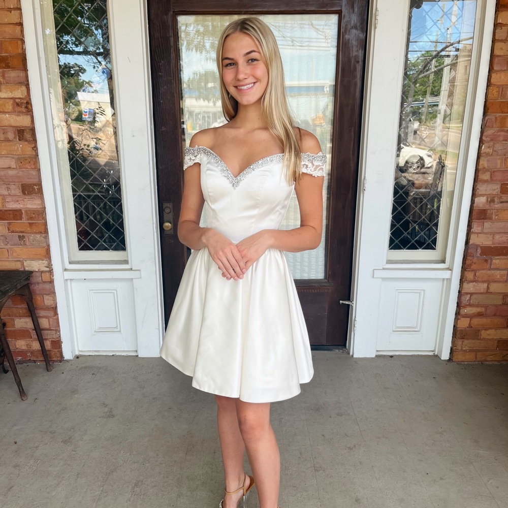 *SALE* Sherri hill size 0 ivory off the shoulder short dress - originally $499